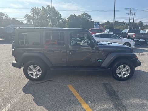 Certified 2021 Jeep Wrangler Unlimited Sport image 19