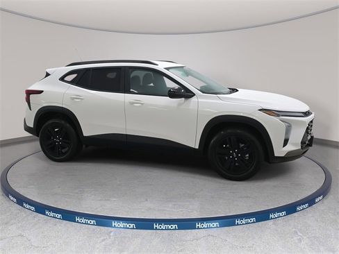 Used 2025 Chevrolet Trax ACTIV w/ Driver Confidence Package image 5