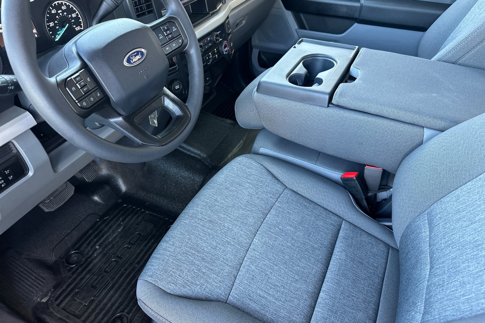 New 2026 Ford F250 XL w/ 360-Degree Camera Package RWD image 10