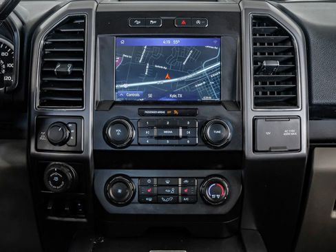 Used 2020 Ford F150 XLT w/ Equipment Group 302A Luxury AWD/4WD image 27