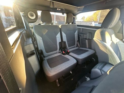 Used 2023 Ford Bronco Big Bend image 15