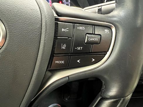 Used 2022 Lexus ES 350 Ultra Luxury image 28