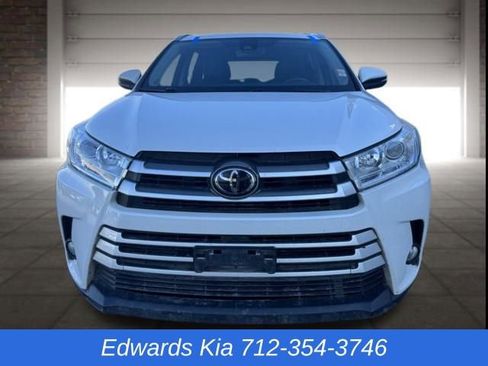 Used 2018 Toyota Highlander XLE w/ Protection Package #3 image 6