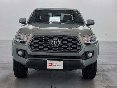 Certified 2023 Toyota Tacoma TRD Off-Road AWD/4WD image 3