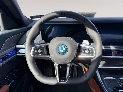 Certified 2026 BMW 750e xDrive 750e xDrive w/ Executive Package image 12