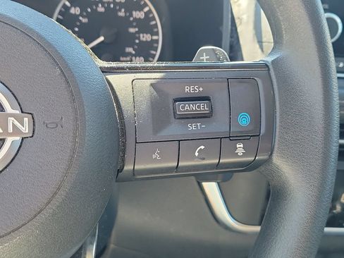 Used 2023 Nissan Rogue SV AWD/4WD image 23
