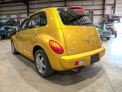 Used 2002 Chrysler PT Cruiser Limited FWD image 6