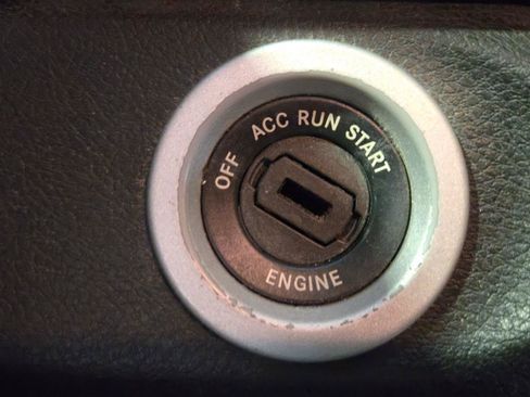 Used 2017 RAM 1500 Lone Star RWD image 16