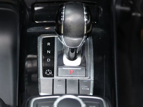 Used 2016 Mercedes-Benz G 550 image 37