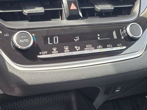 Used 2024 Toyota Corolla LE FWD image 24