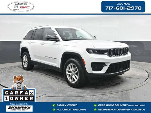 Used 2023 Jeep Grand Cherokee Laredo AWD/4WD image 1