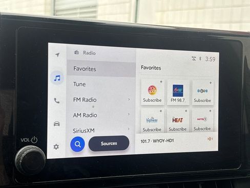 Used 2025 Toyota RAV4 XLE w/ Convenience Package image 11