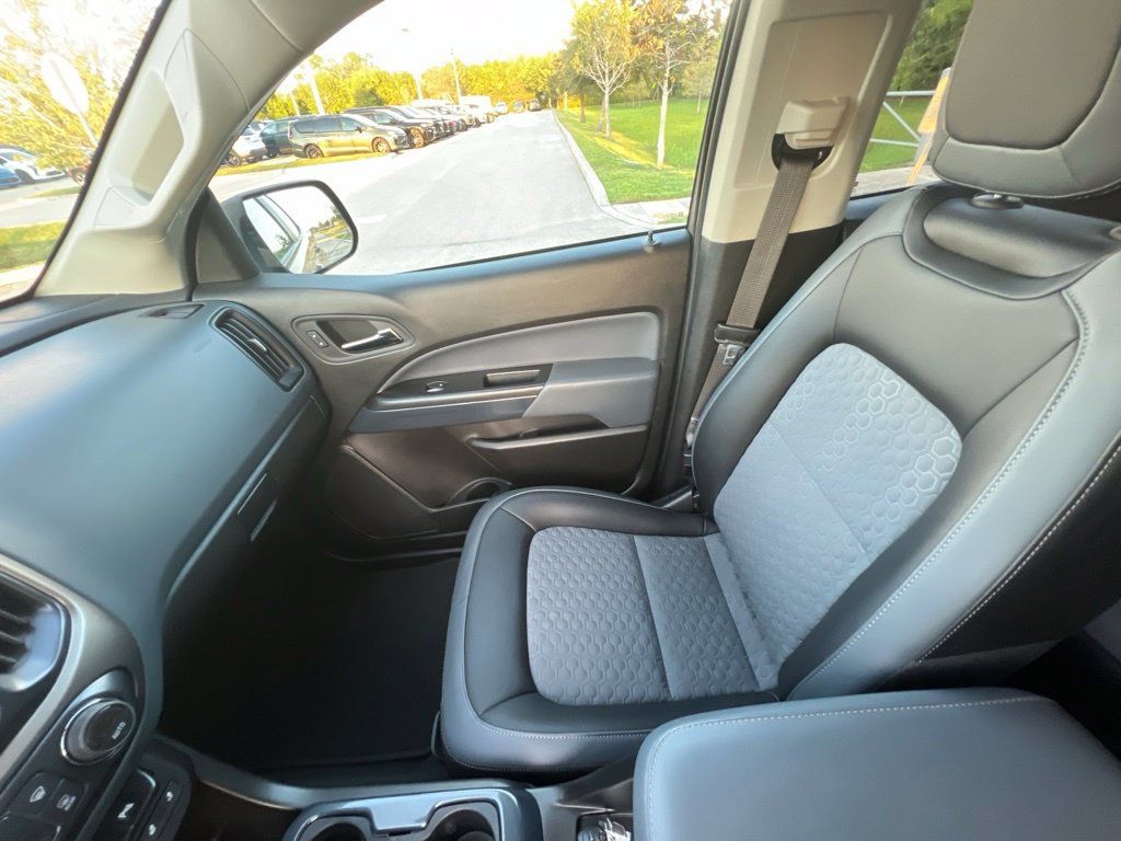 Used 2022 Chevrolet Colorado Z71 RWD image 41