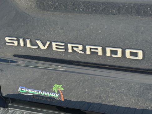 Used 2023 Chevrolet Silverado 1500 LT RWD image 16