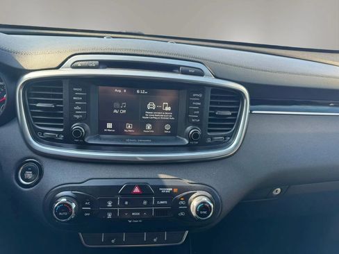 Used 2017 Kia Sorento EX FWD image 16