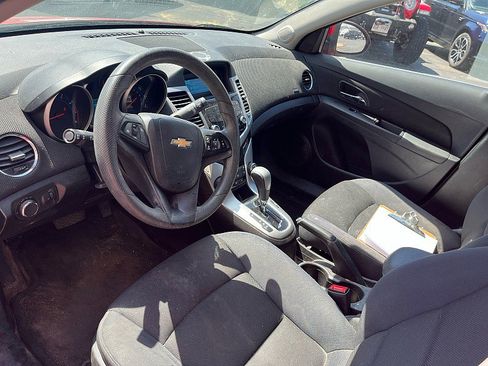 Used 2016 Chevrolet Cruze LT FWD image 10