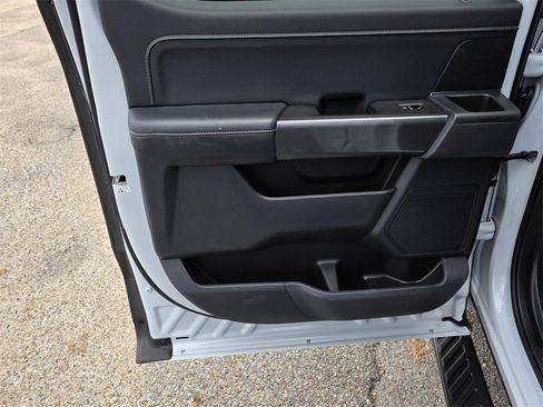 Used 2022 Ford F150 XLT w/ Equipment Group 302A High image 35