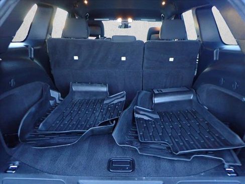 Used 2020 Jeep Grand Cherokee Laredo image 8