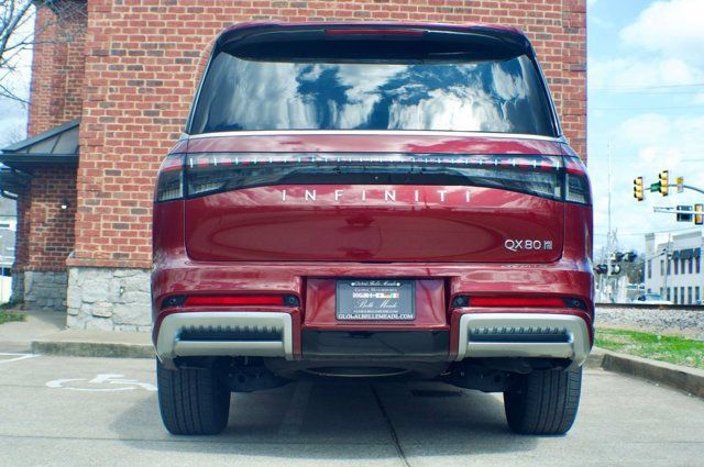 Used 2025 INFINITI QX80 Sensory AWD/4WD image 6