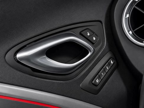 Used 2017 Chevrolet Camaro SS RWD image 30