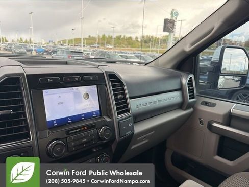 Used 2020 Ford F250 XLT w/ XLT Premium Package image 9