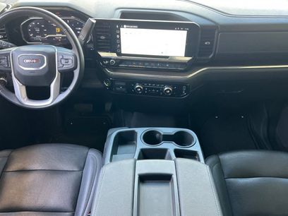 Used 2025 GMC Sierra 1500 SLT
