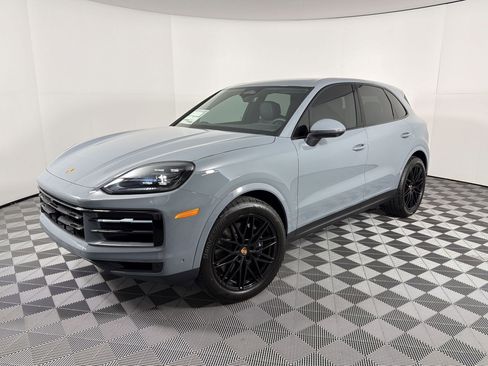 Used 2026 Porsche Cayenne AWD/4WD image 1