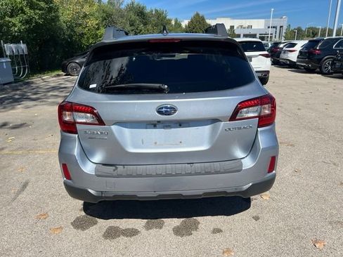 Used 2016 Subaru Outback 2.5i Limited AWD/4WD image 6