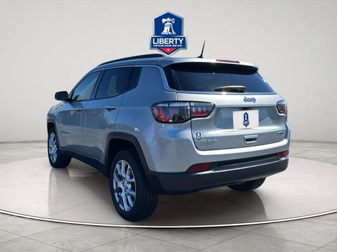 Certified 2022 Jeep Compass Latitude AWD/4WD image 8