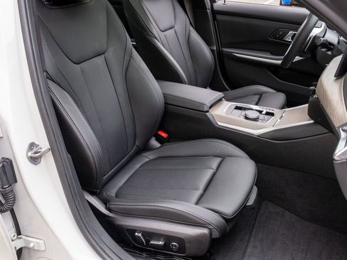 Used 2025 BMW 330i Sedan image 29