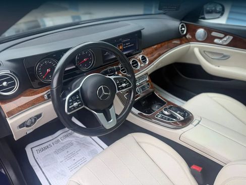 Used 2019 Mercedes-Benz E 300 4MATIC image 9