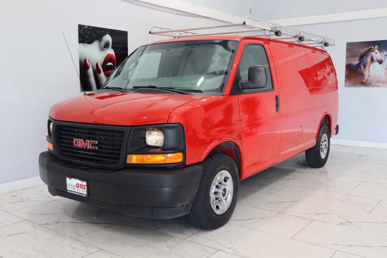 Used 2017 GMC Savana 3500 RWD image 6