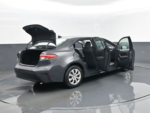 Used 2024 Toyota Corolla LE FWD image 28
