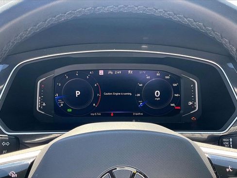 Used 2022 Volkswagen Tiguan SEL R-Line image 13