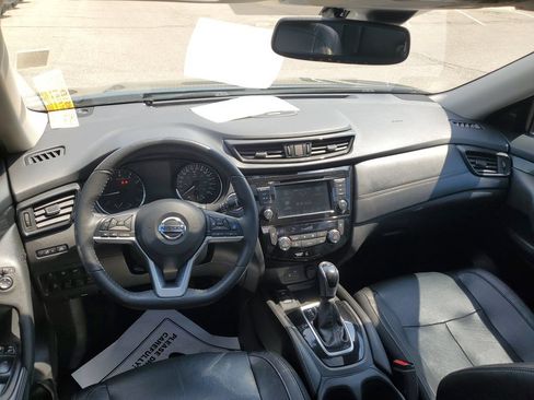 Used 2019 Nissan Rogue SL AWD/4WD image 28
