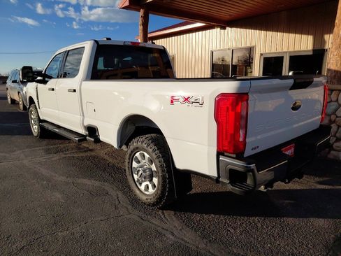 Used 2023 Ford F350 XLT w/ FX4 Off-Road Package image 8