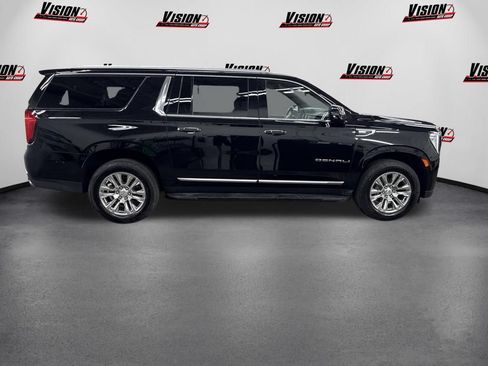Used 2022 GMC Yukon XL Denali AWD/4WD image 4