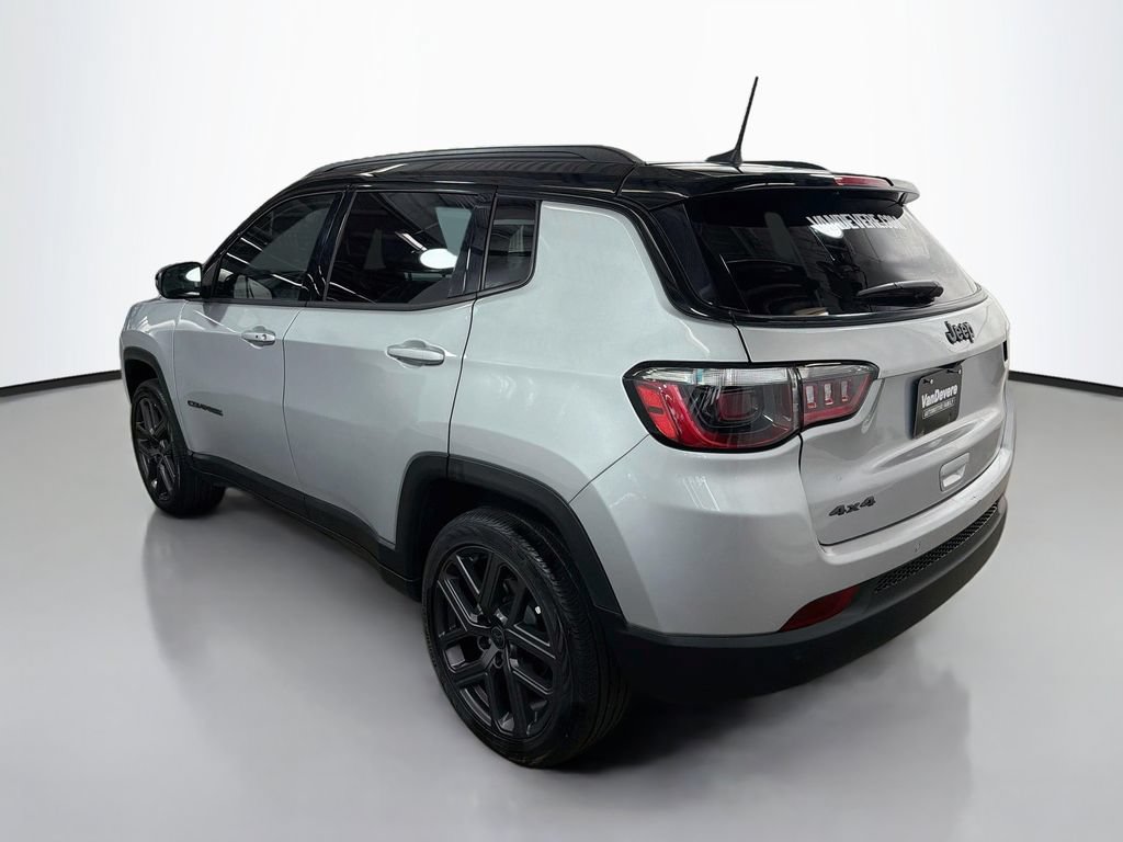 Used 2026 Jeep Compass Limited AWD/4WD image 7