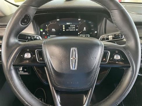 Used 2023 Lincoln Aviator AWD image 15