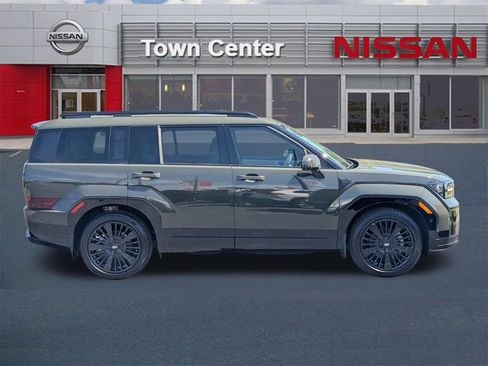 Used 2025 Hyundai Santa Fe Calligraphy AWD/4WD image 8