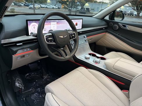 Used 2025 Genesis GV80 3.5T Advanced image 15