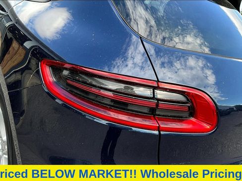 Used 2017 Porsche Macan AWD/4WD image 25