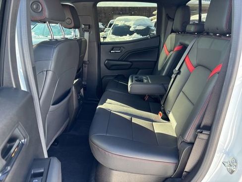 Used 2024 Chevrolet Colorado Z71 w/ Z71 Convenience Package 2 image 21