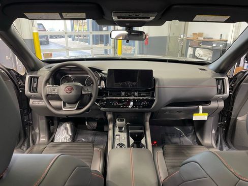 New 2026 Nissan Pathfinder Rock Creek image 9