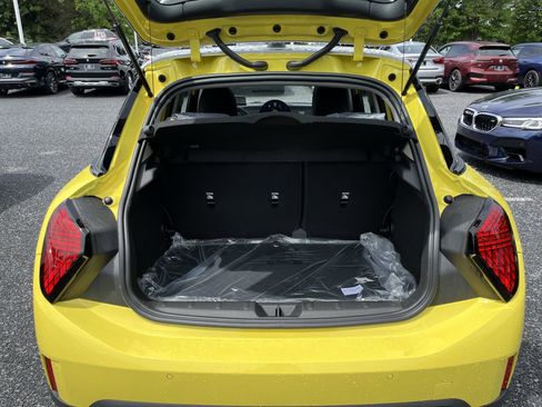 Used 2025 MINI Cooper S image 9