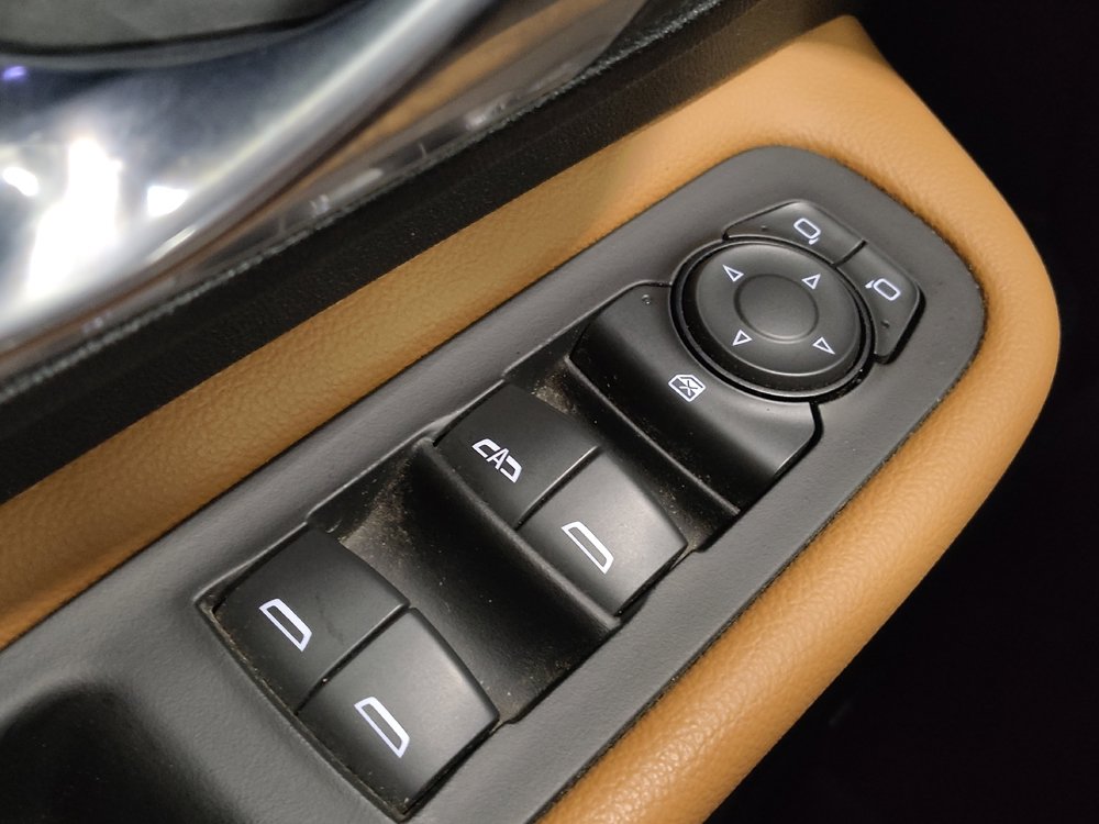 Used 2021 GMC Terrain SLT w/ Infotainment Package II FWD image 27