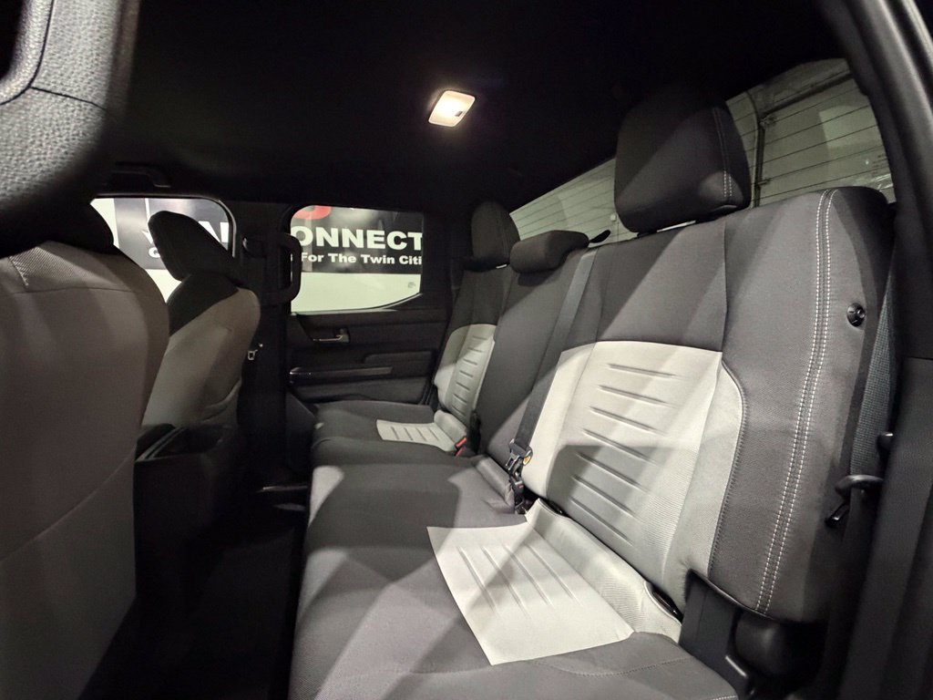 Used 2025 Toyota Tacoma TRD Off-Road AWD/4WD image 38