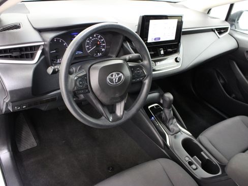 Certified 2025 Toyota Corolla LE FWD image 13