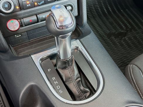 Used 2021 Ford Mustang Coupe image 24