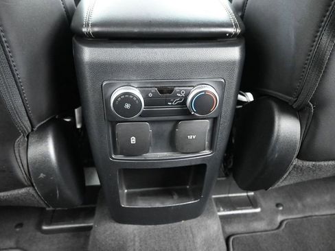 Certified 2021 Ford Explorer XLT image 19